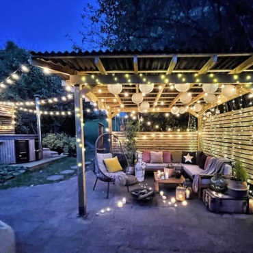 how to decorate a gazebo