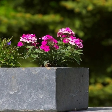 diy concrete planter box